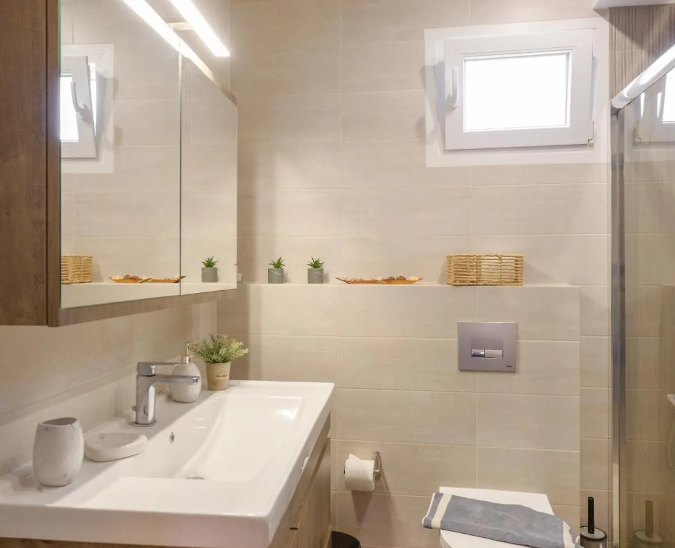 נאה רודה Private Modern Apartment 0*, נאה רודה יוון